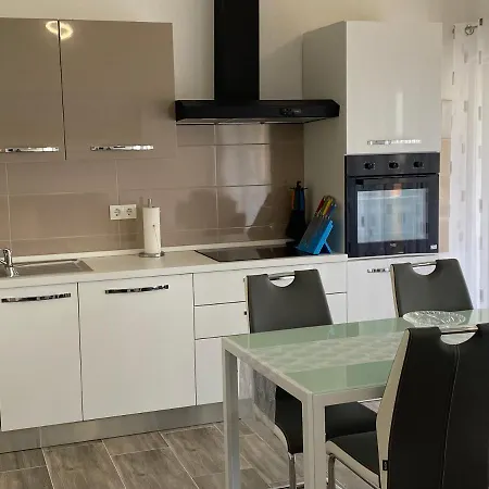 Apartman Anamarija *