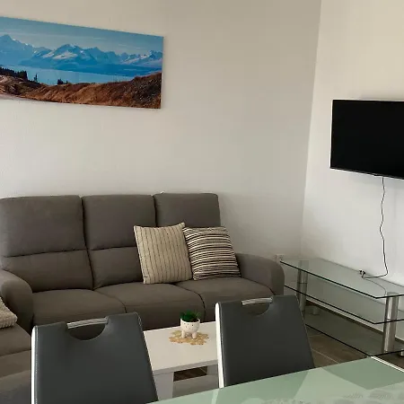 Apartman Anamarija Apartment *
